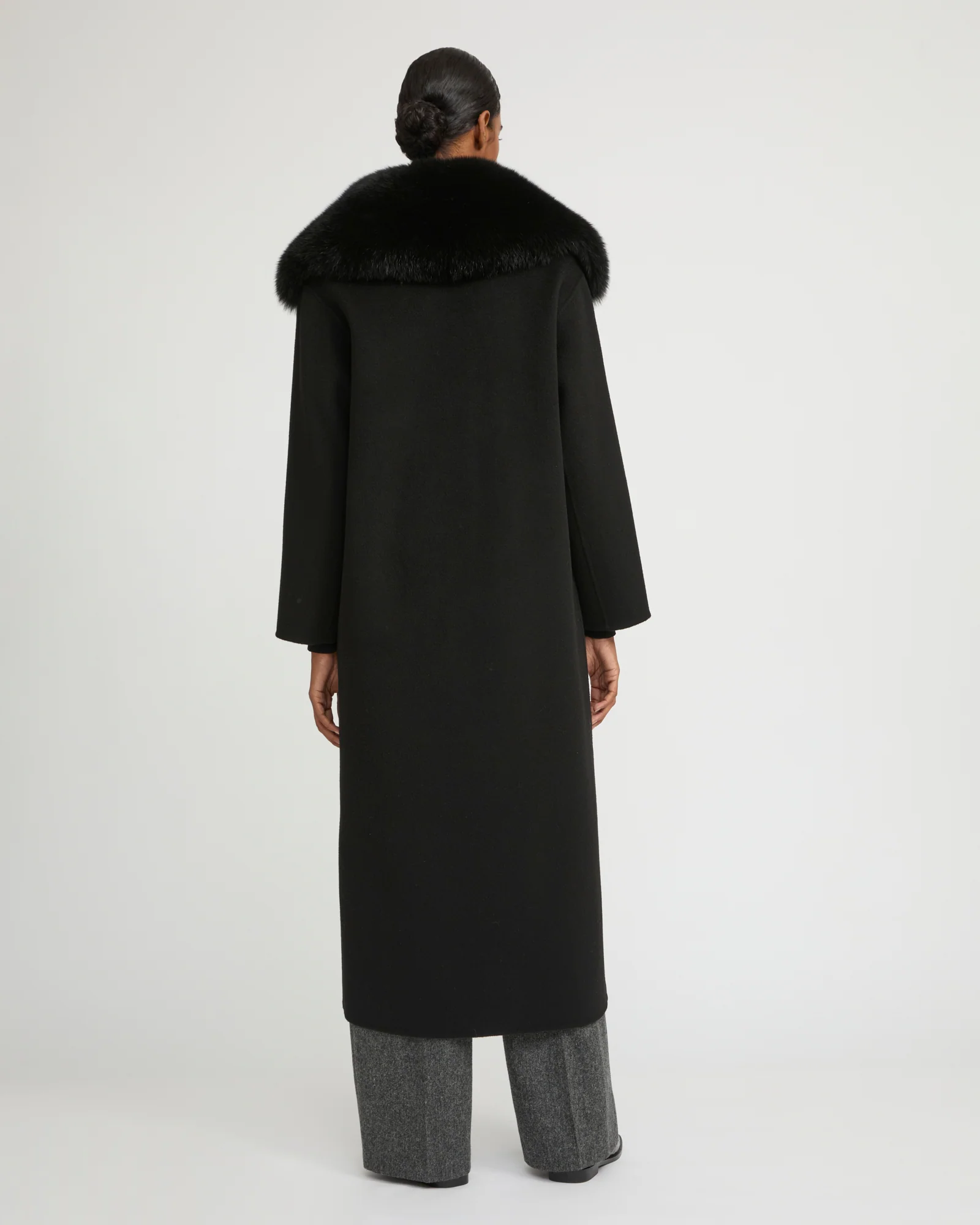 Belted long coat in cashmere wool with fox fur collar - Image 5