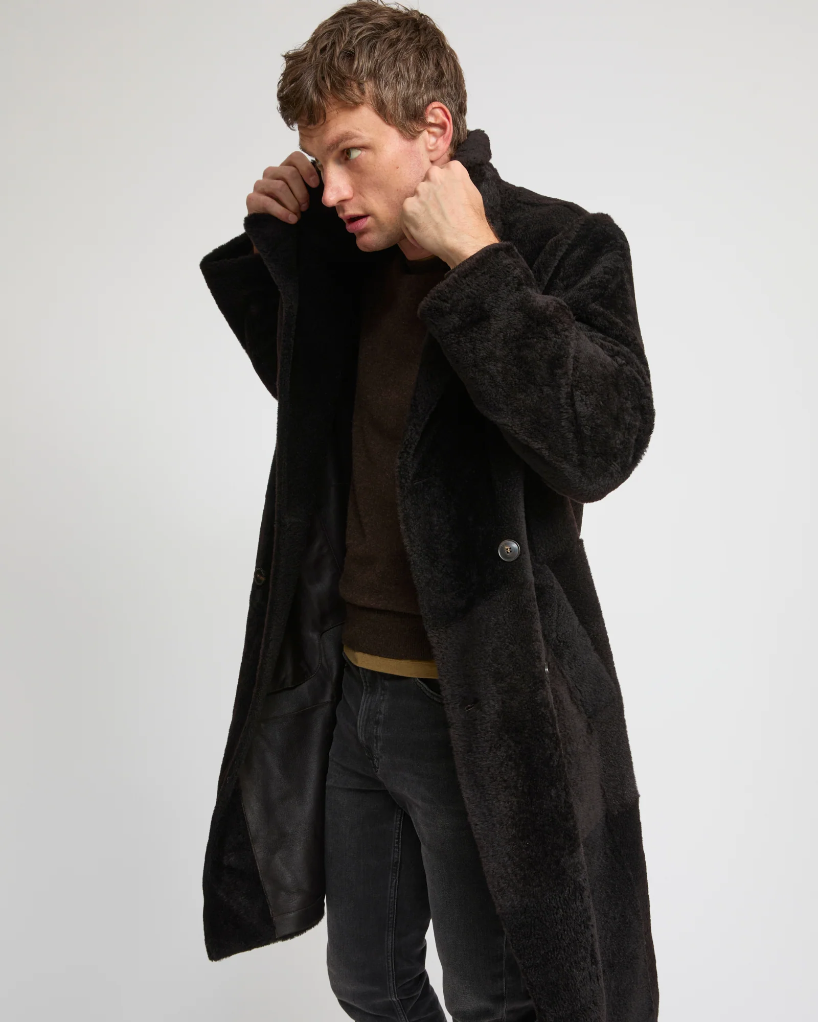 Long coat in Lacon shearling lambskin - Image 8