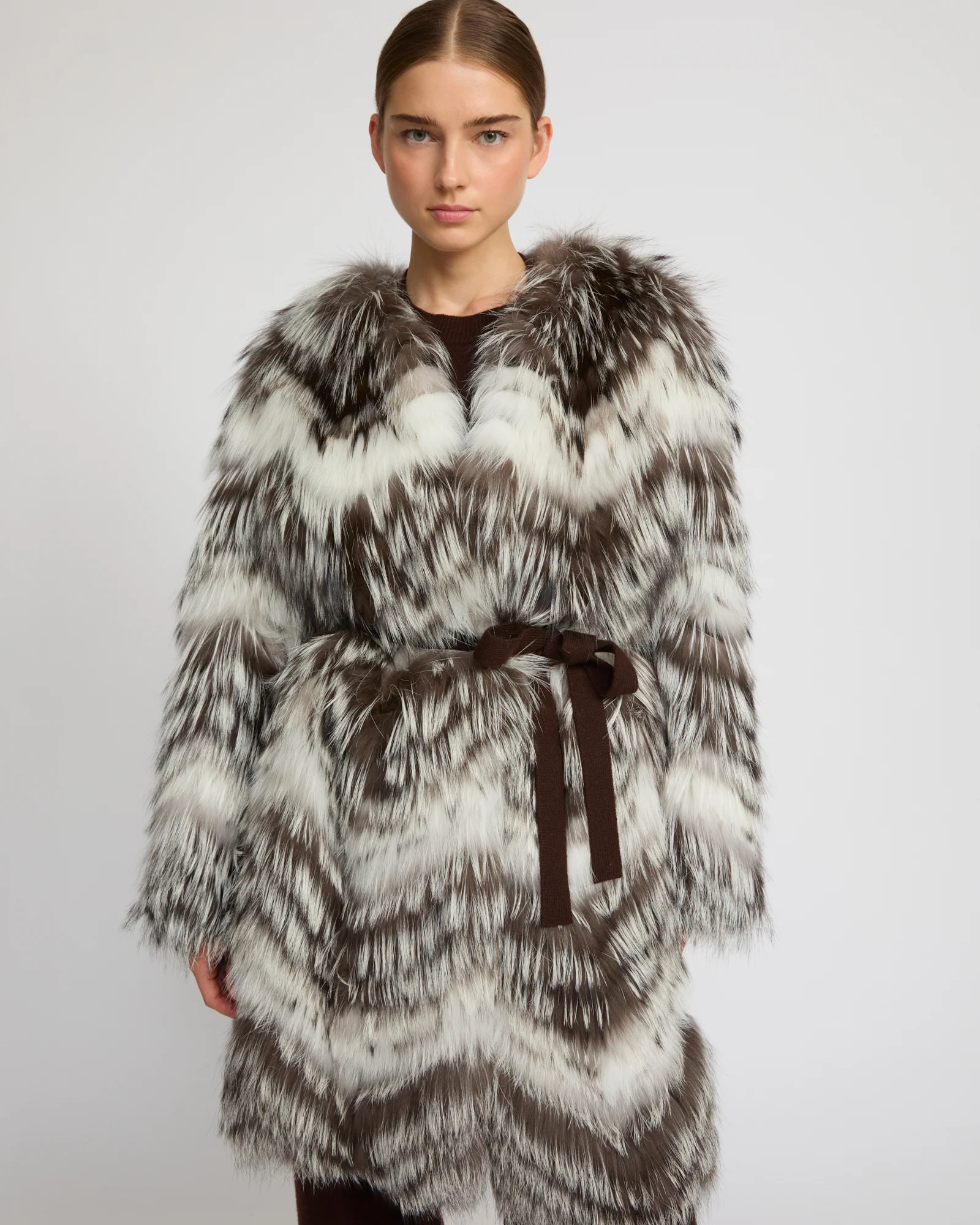 Belted coat in merino knit and fox fur - Image 4