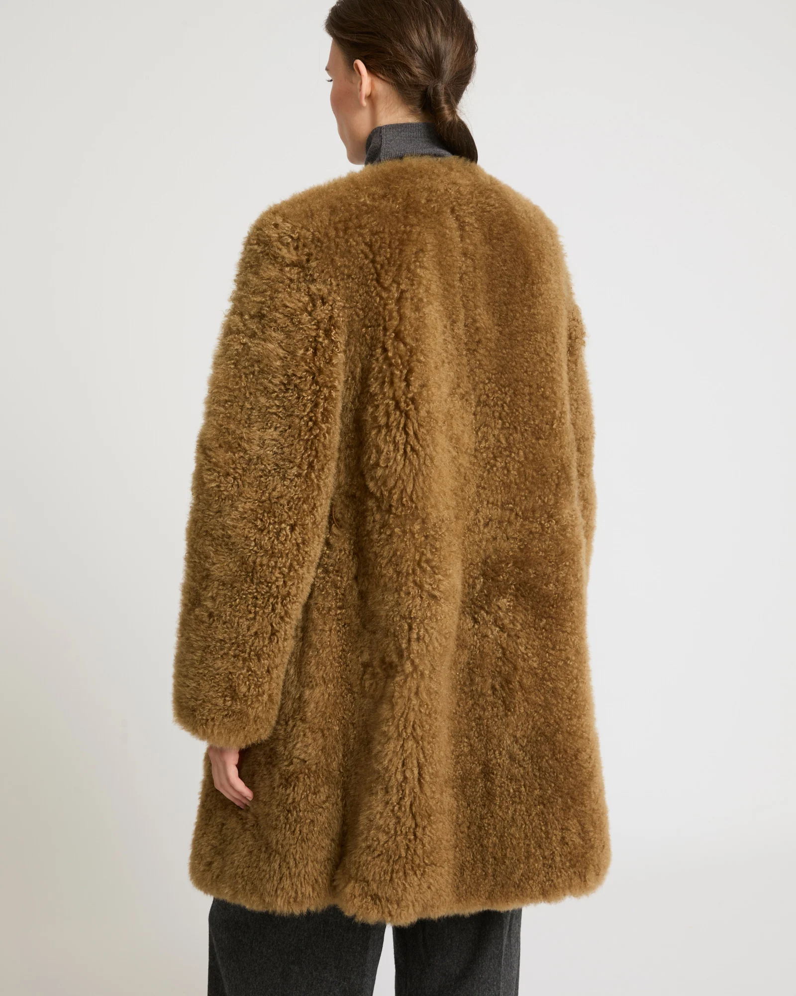 Coat in merino knit and lambskin - Image 8
