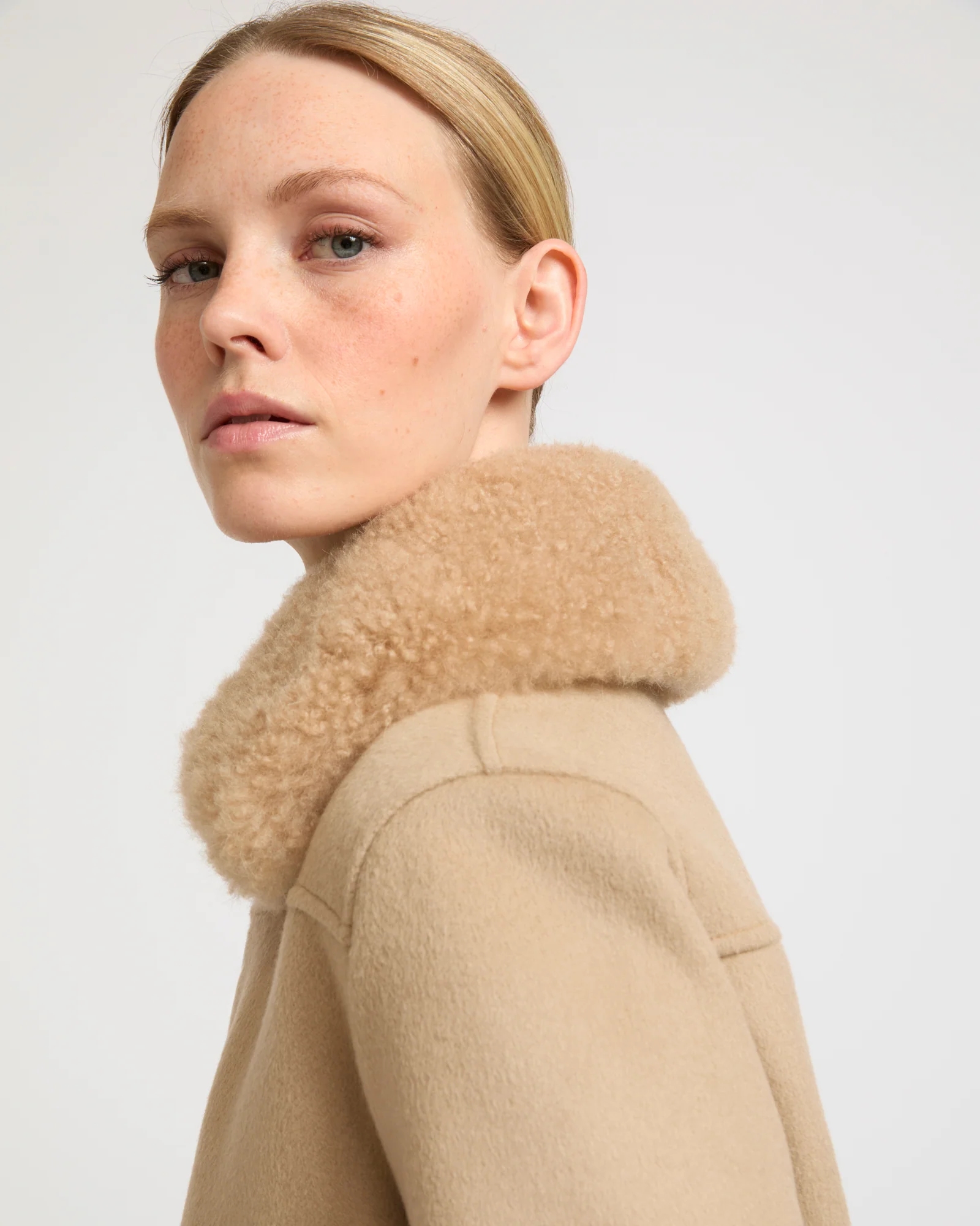 Cashmere-blend bomber jacket with removable lambskin collar - Image 3