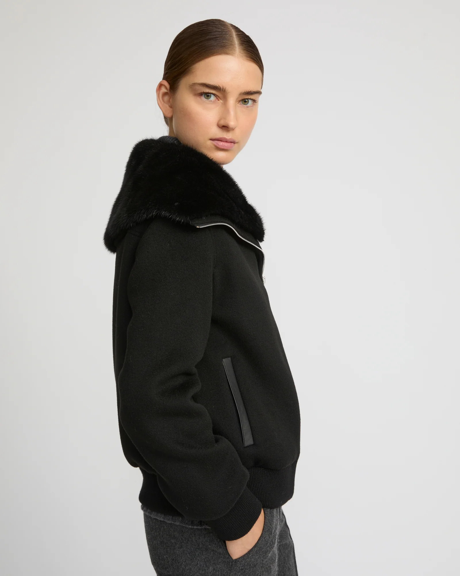 Cashmere-blend cropped blouson with removable mink fur collar - Image 5