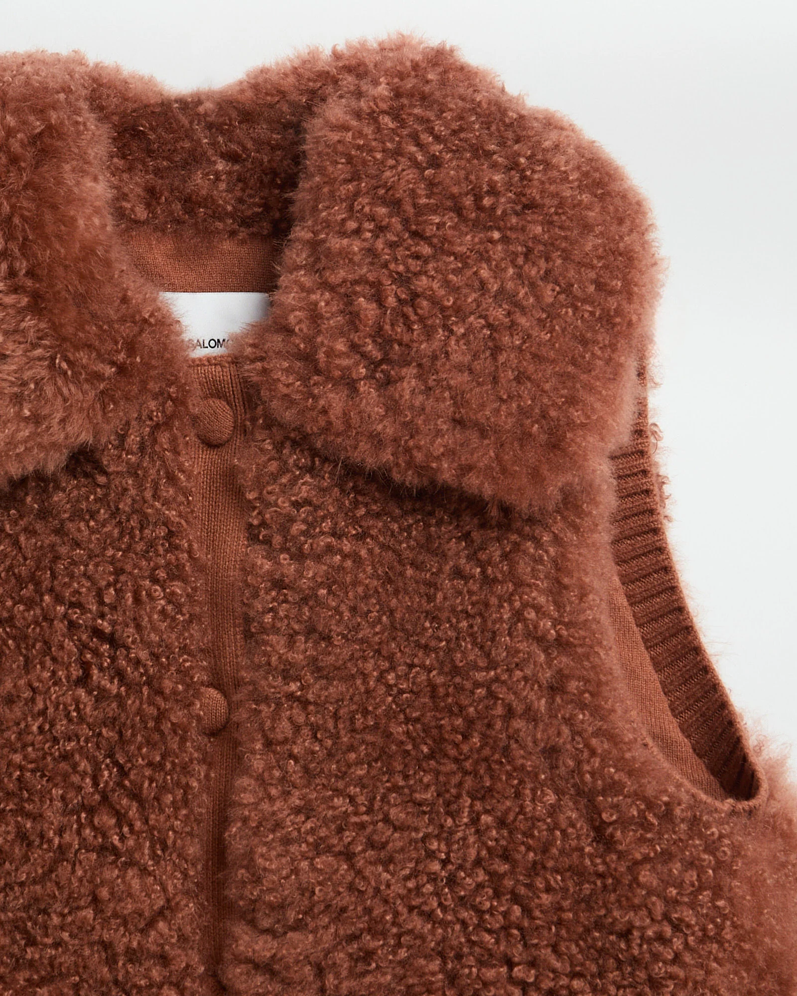 Cashmere lambskin and Merino knit vest - Image 7
