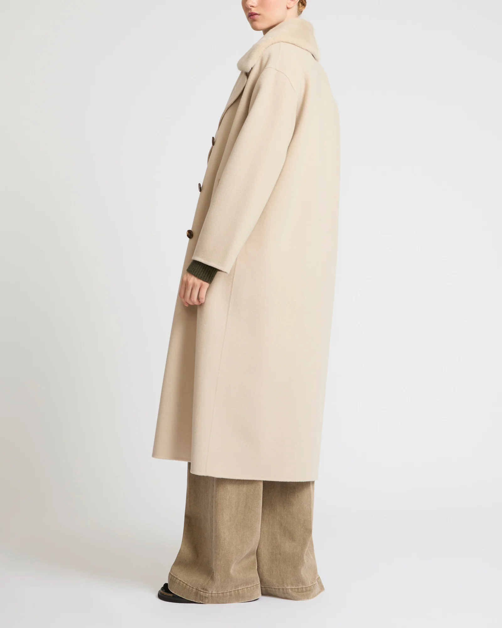 Long cashmere wool coat with mink fur collar - Image 3