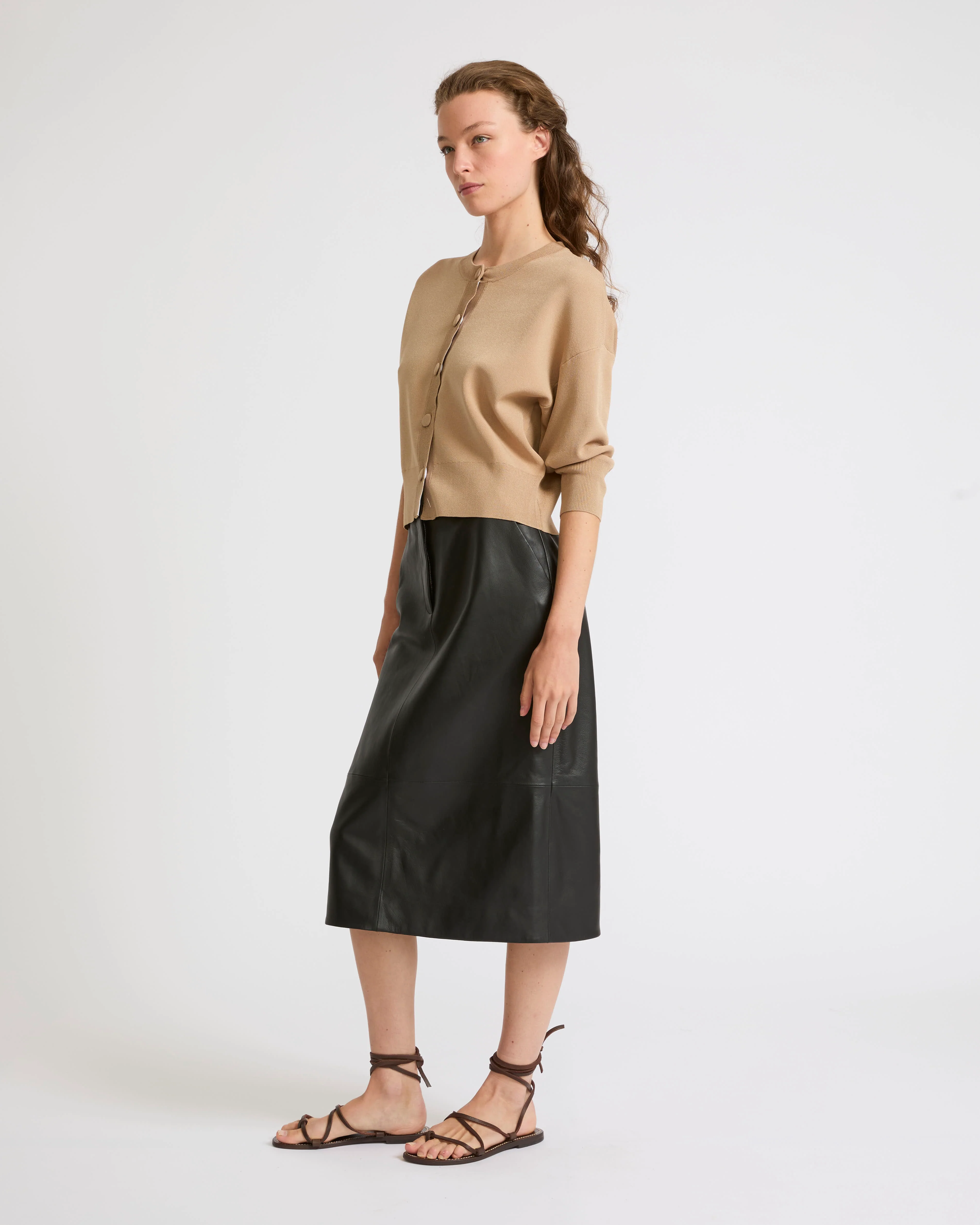 Cropped knitted cardigan - Image 2