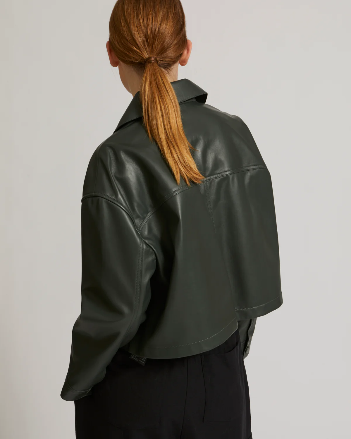 Cropped shirt in lamb leather - Image 5