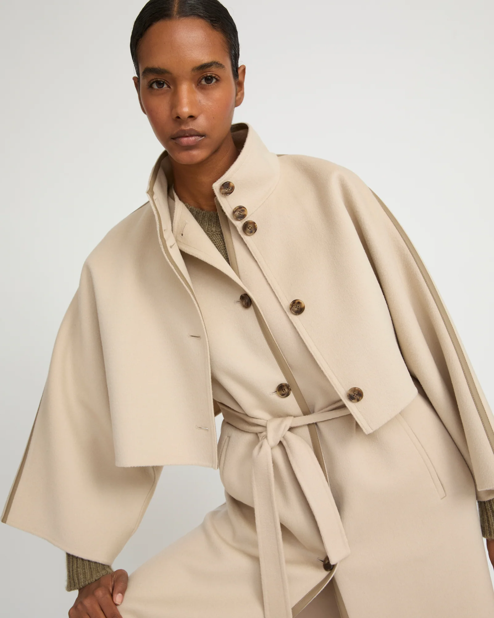 Double-sided cashmere-blend cropped cape jacket - Image 3