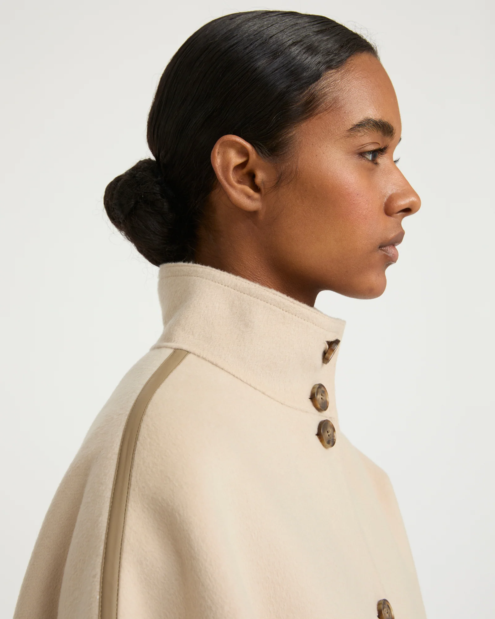 Double-sided cashmere-blend cropped cape jacket - Image 4