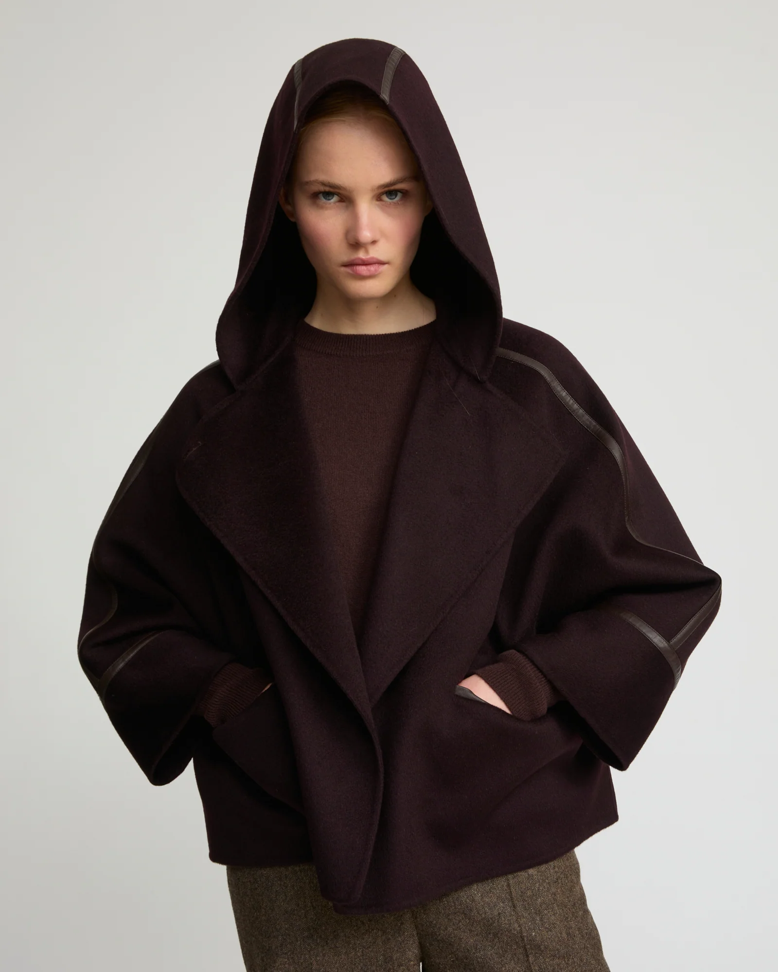 Double-sided cashmere-blend hooded cape jacket - Image 4