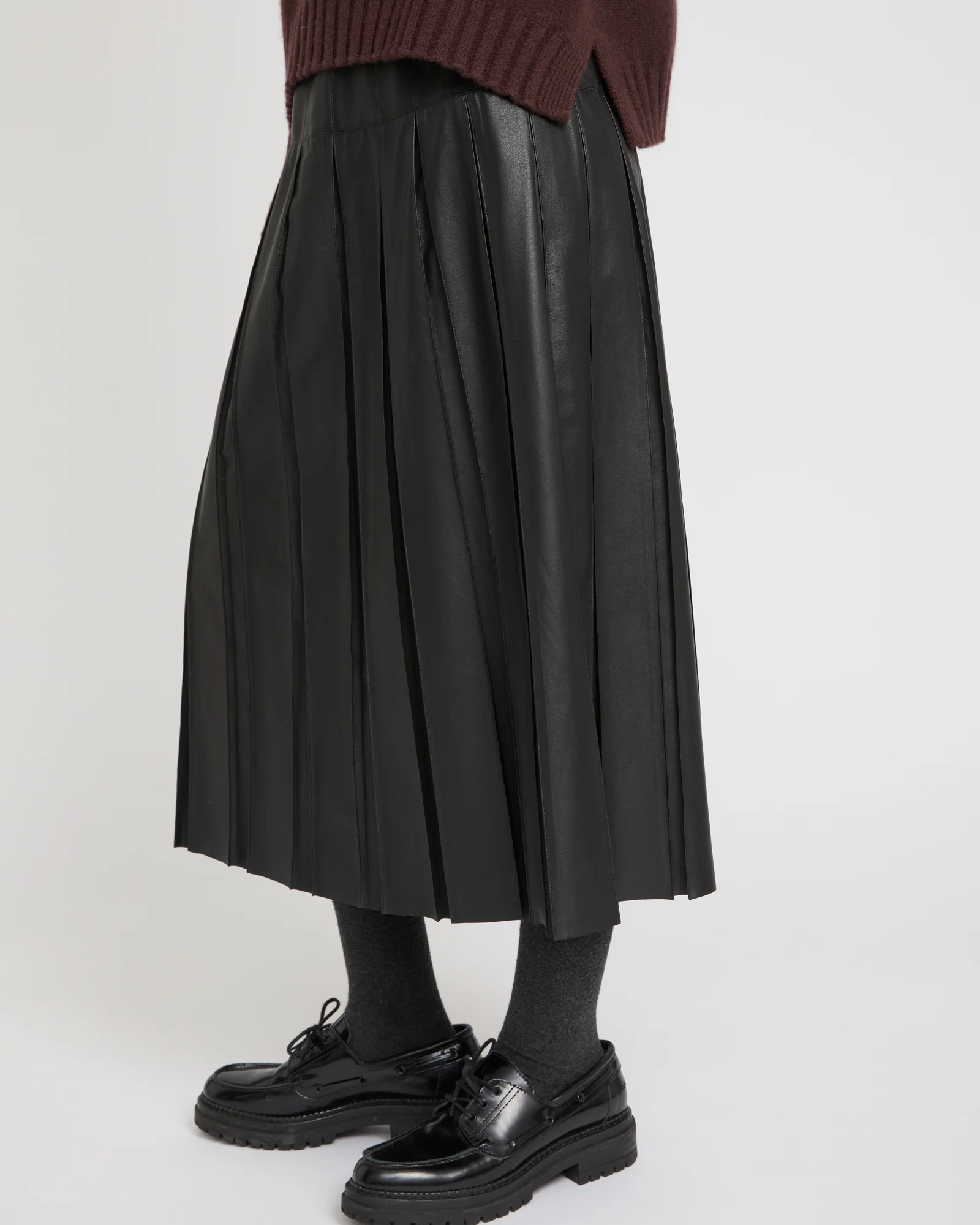 Fine lamb leather pleated skirt - Image 3