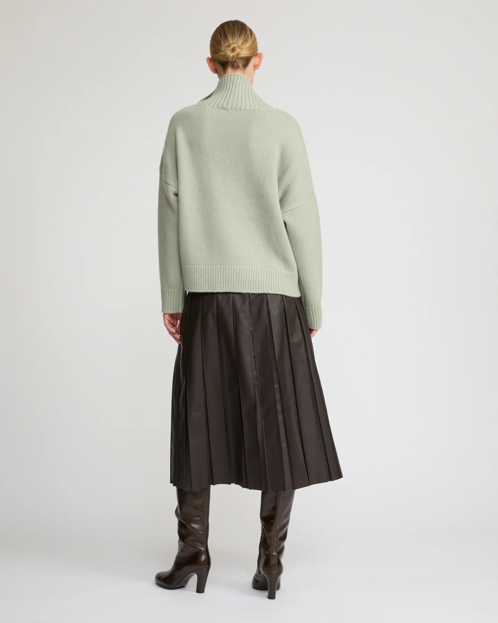 Fine lamb leather pleated skirt - Image 4