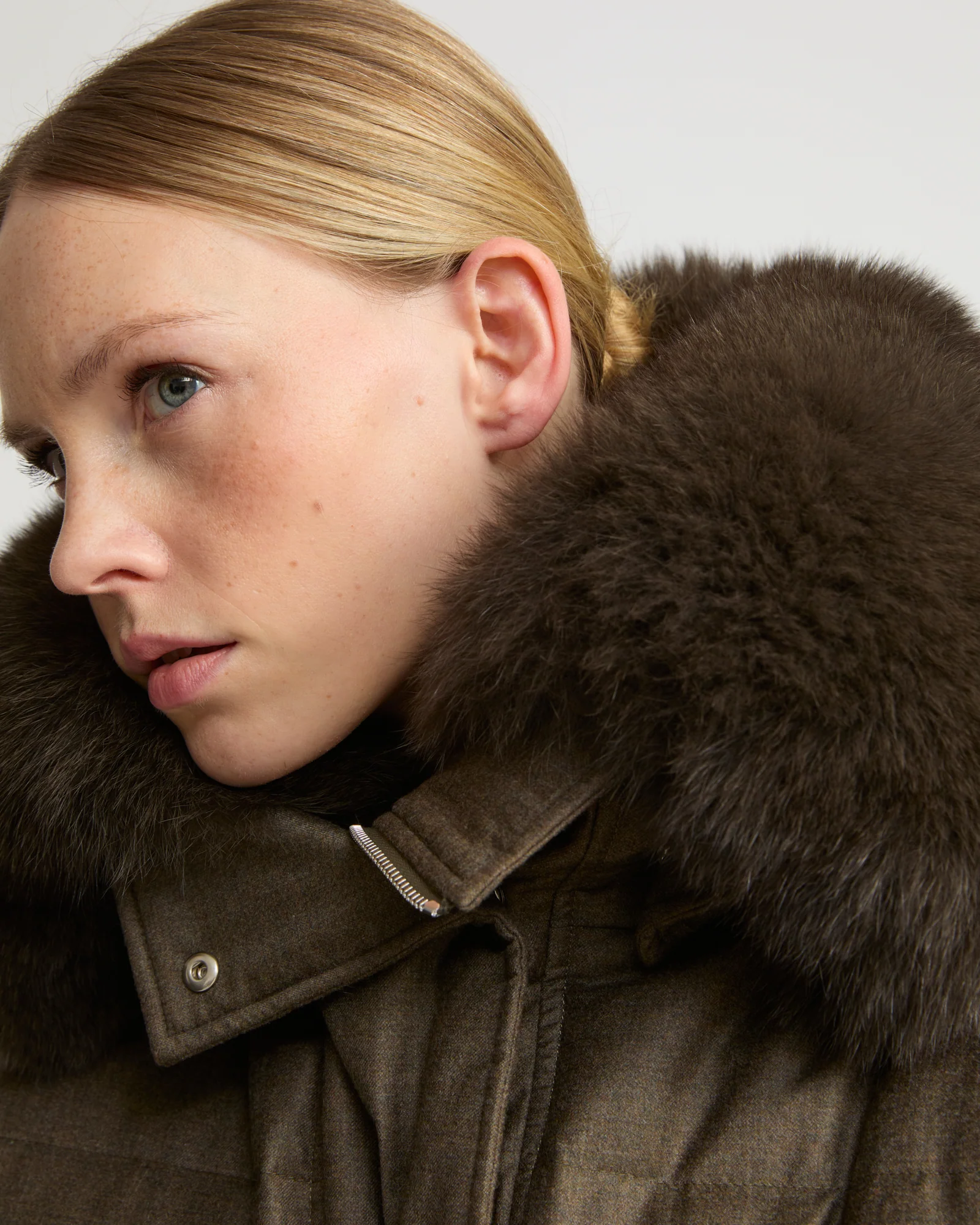 Flannel down gilet with fox fur collar - Image 4