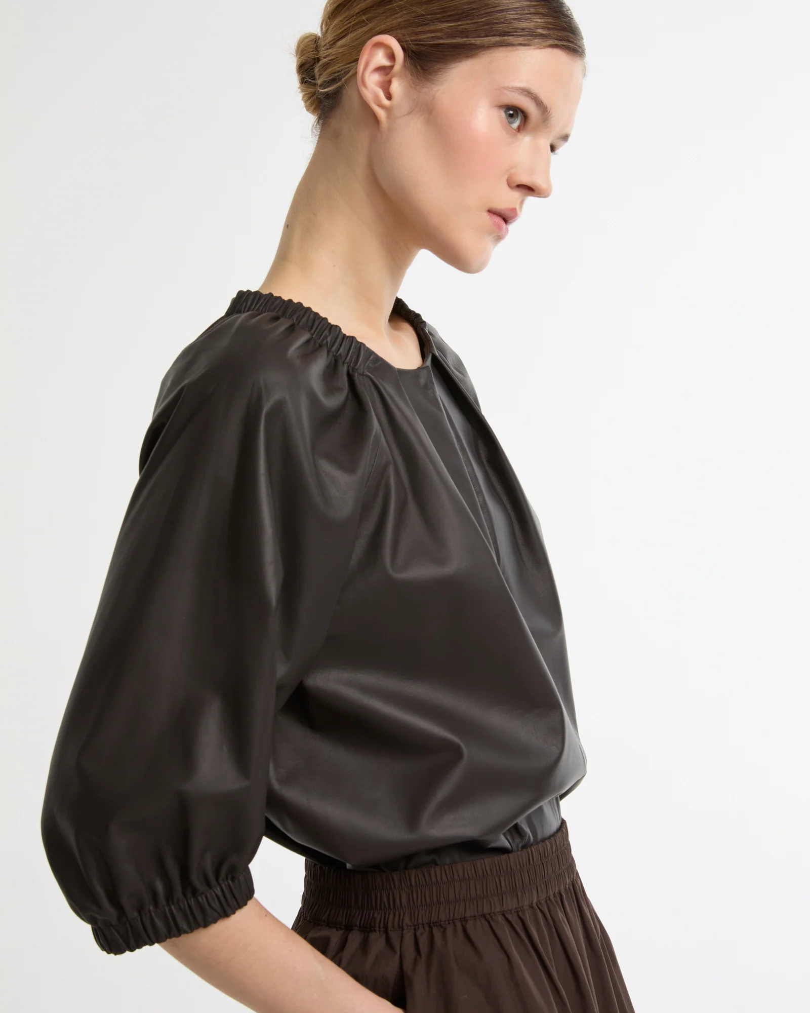 Flowing leather blouse - Image 4