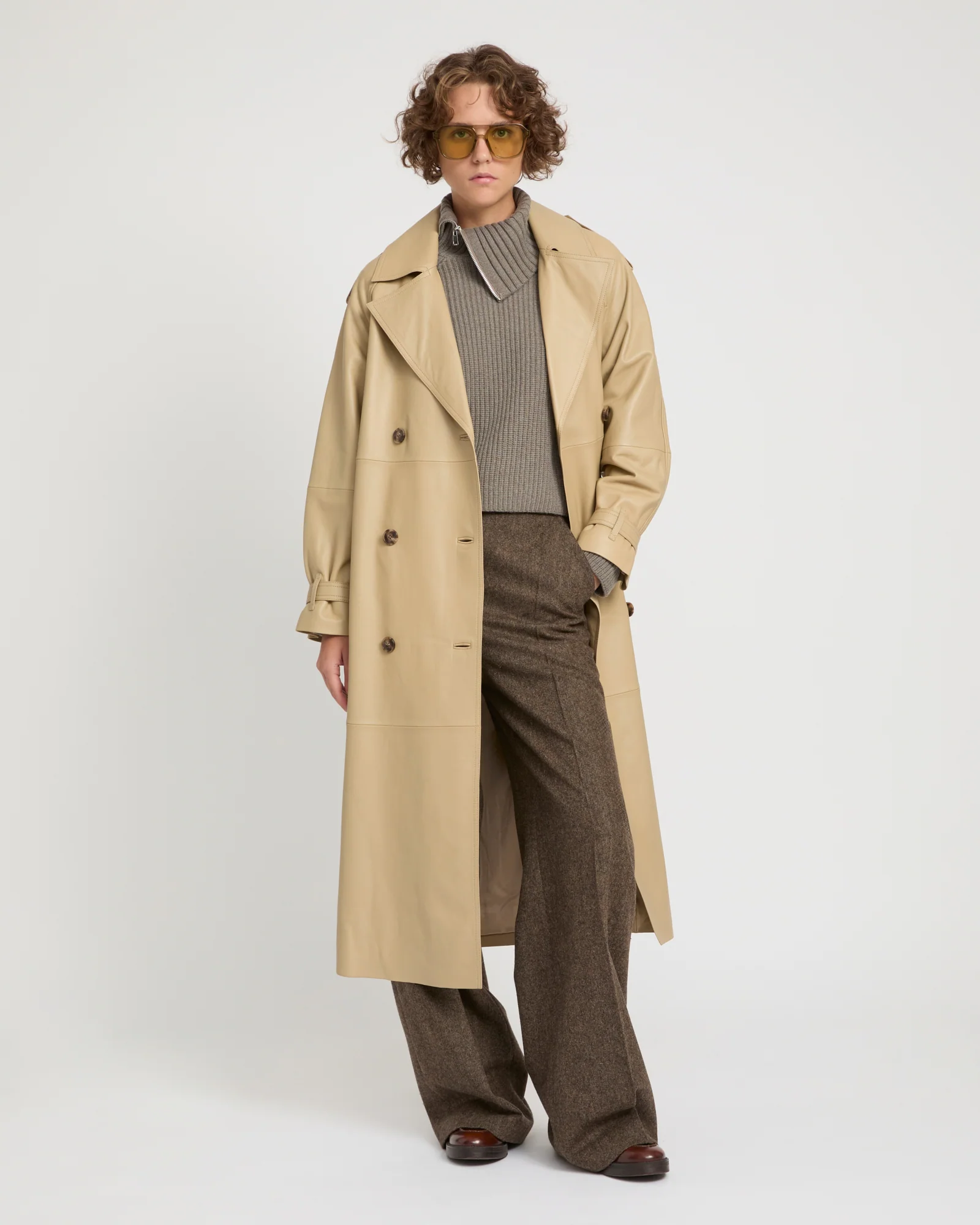 Long belted trench coat in lamb leather - Image 3