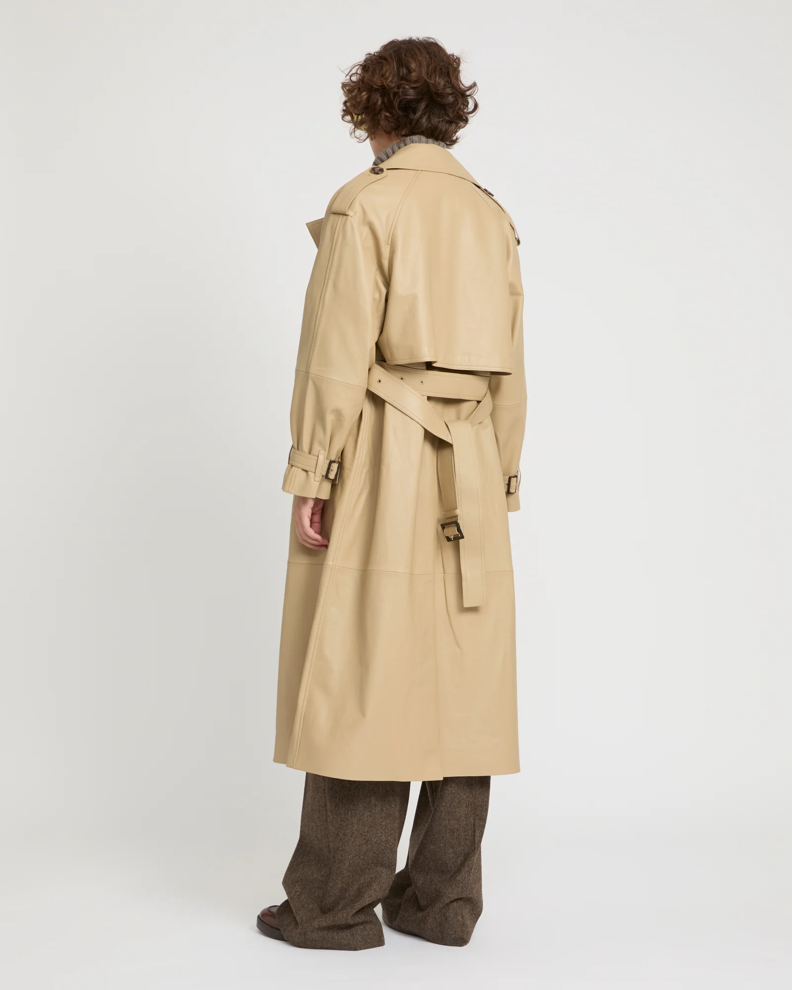 Long belted trench coat in lamb leather - Image 4