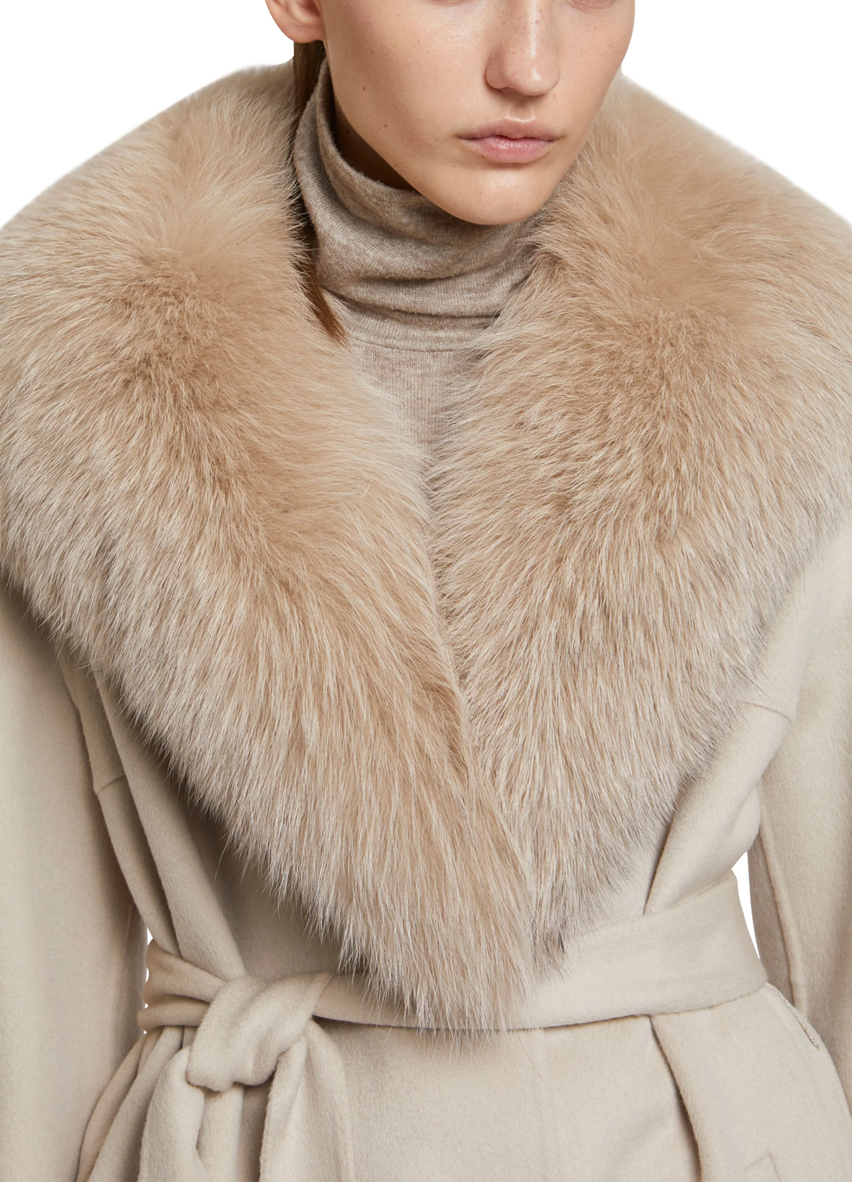 Long cashmere wool coat with fox fur collar - Image 4