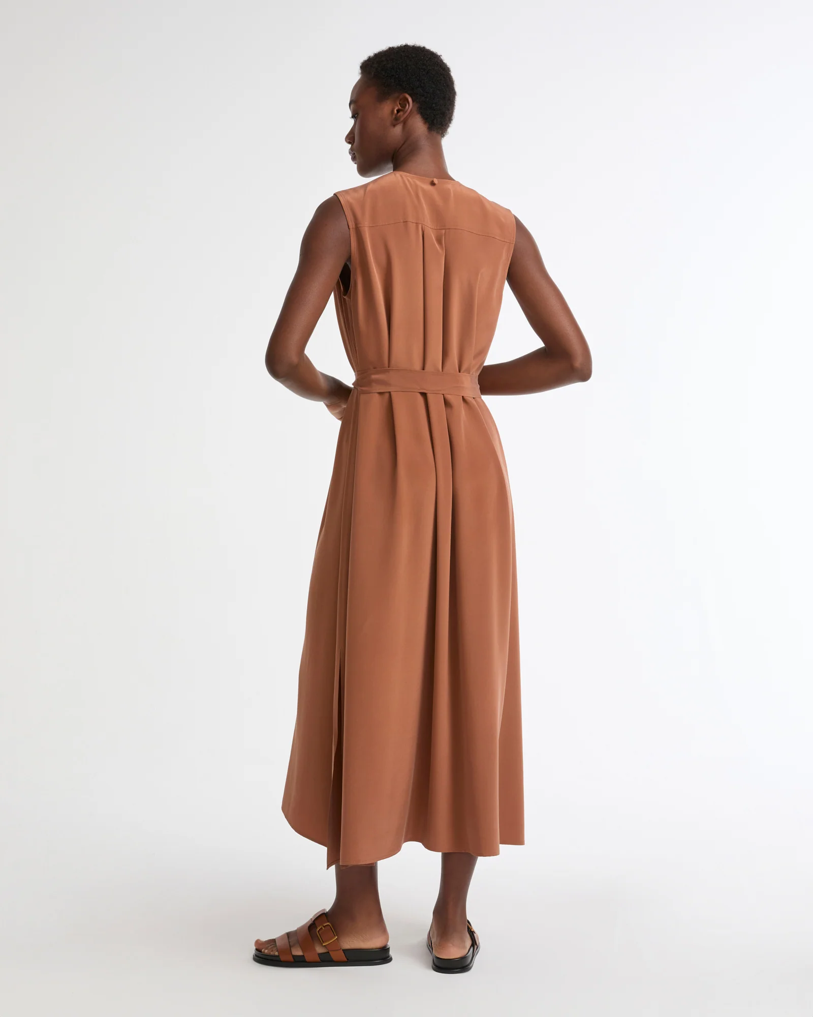 Long fluid dress in silk crepe - Image 4