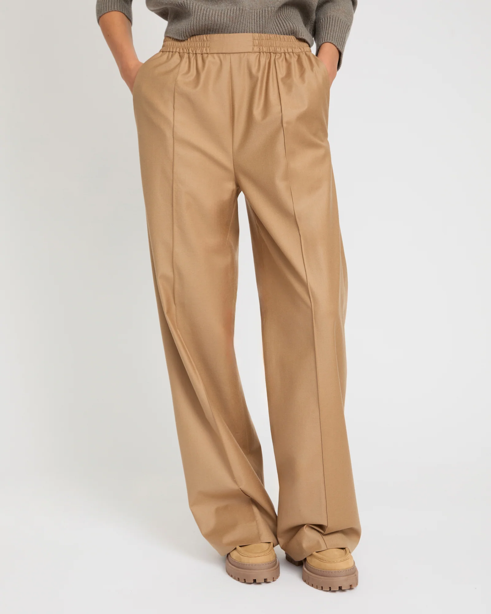 Loose fit trousers with elasticated waistband in flannel fabric - Image 2