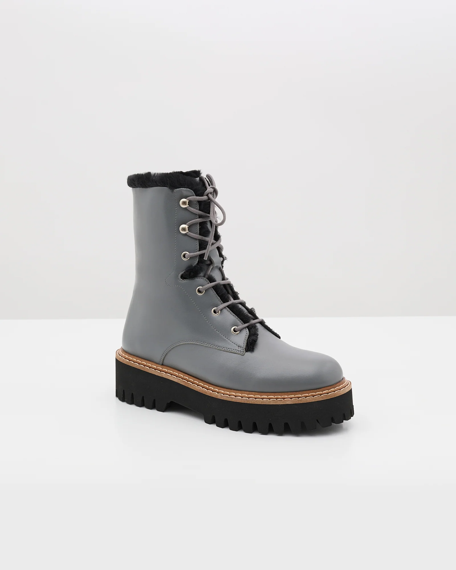 Lace-up boots in stiff Merinillo - Image 3