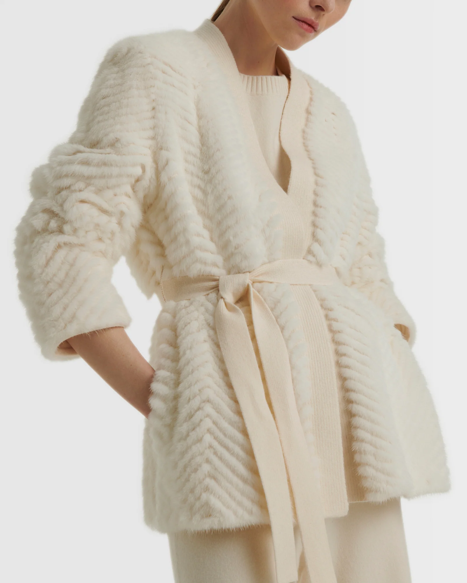 Merino knit and mink jacket - Image 3