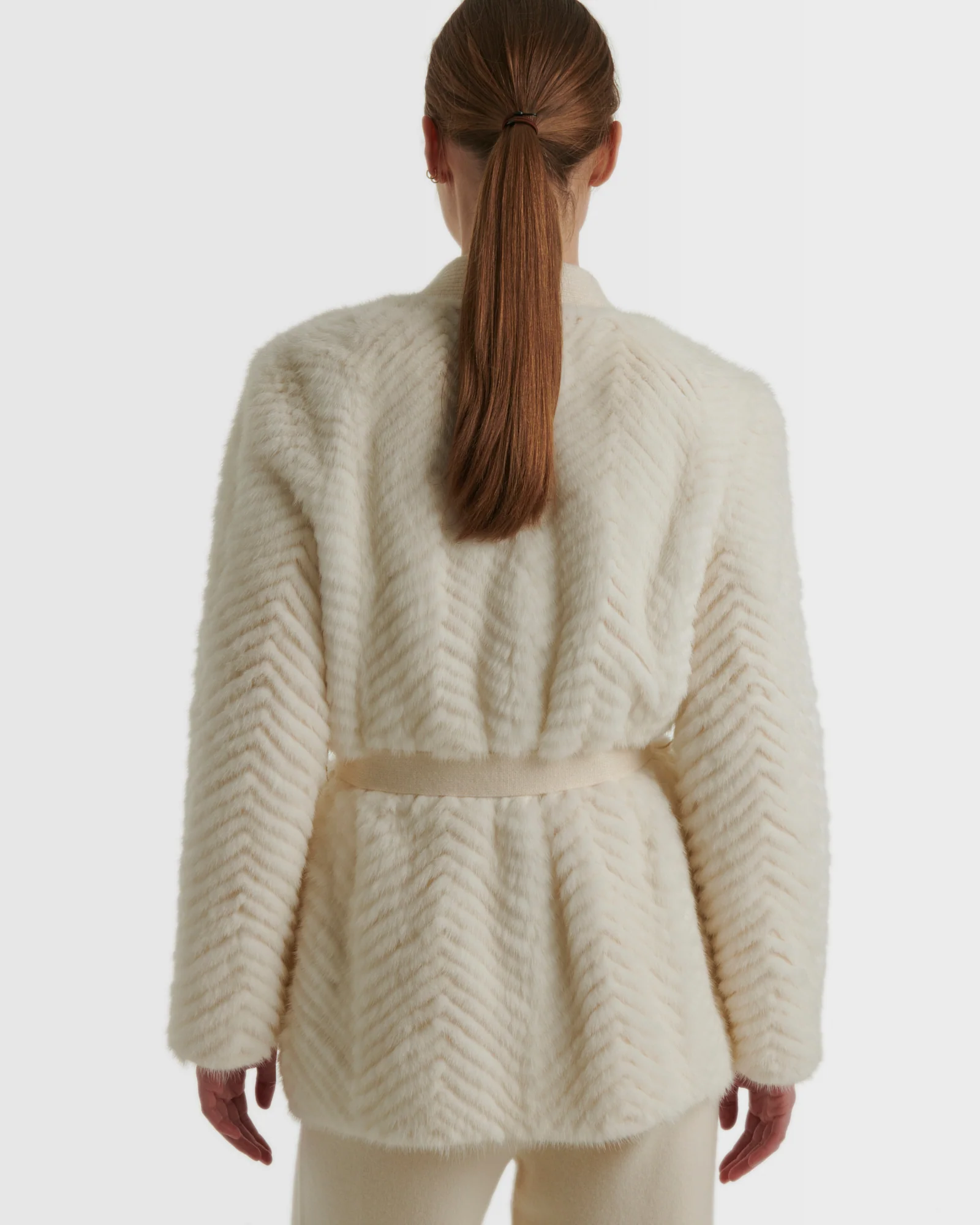 Merino knit and mink jacket - Image 5
