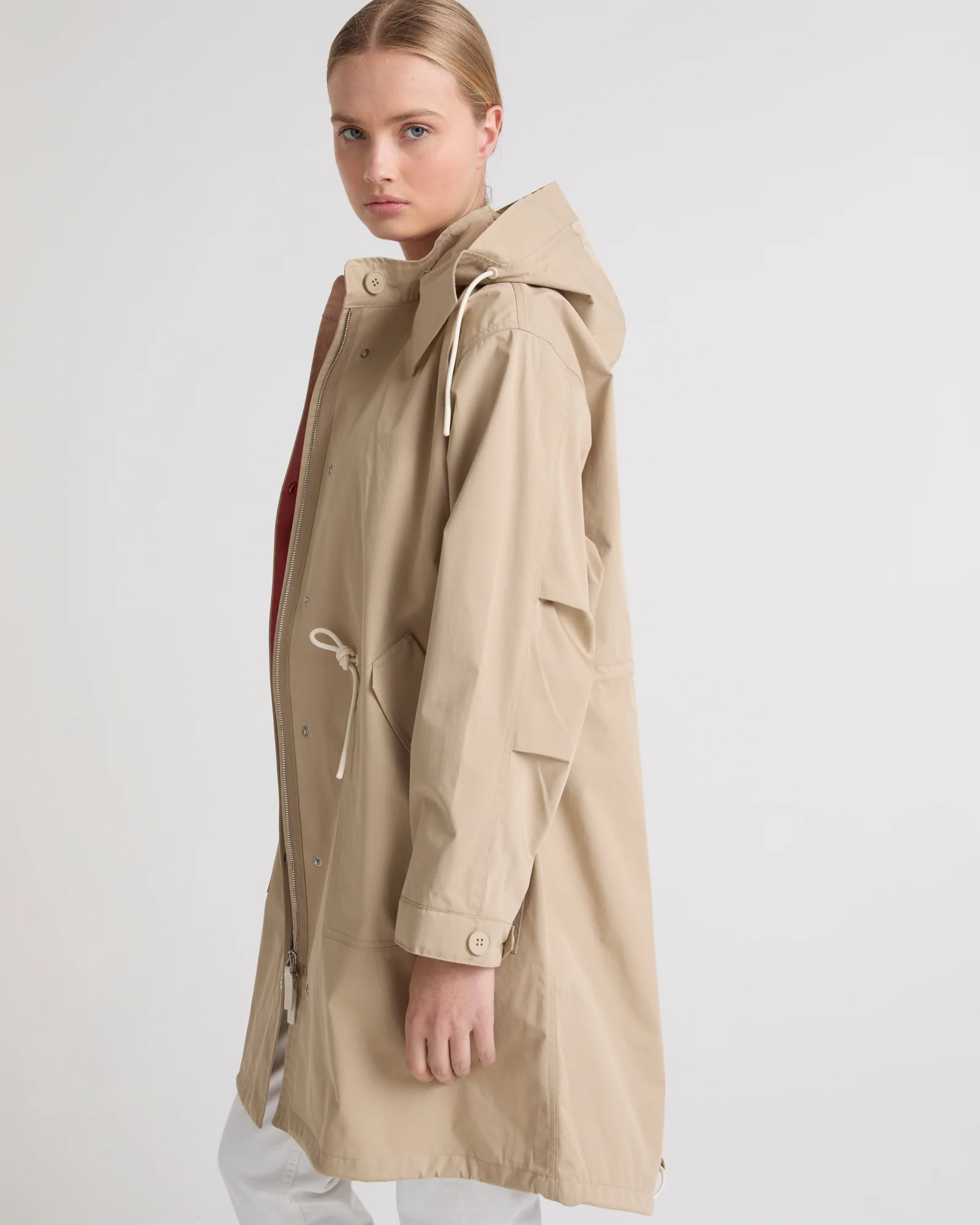 Short fishtail parka in technical fabric - Image 2