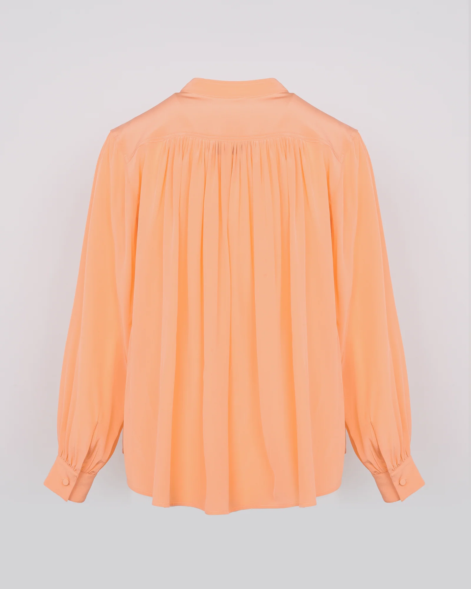 Pleated shirt in light silk crepe - Image 6