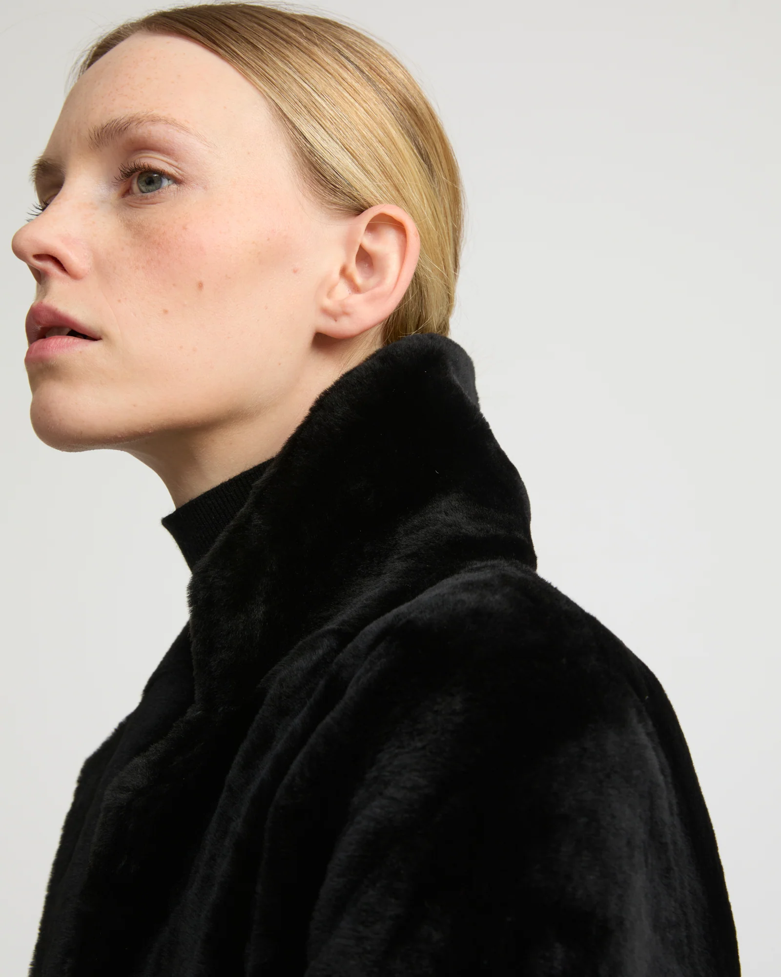 Reversible merino shearling coat - Image 4