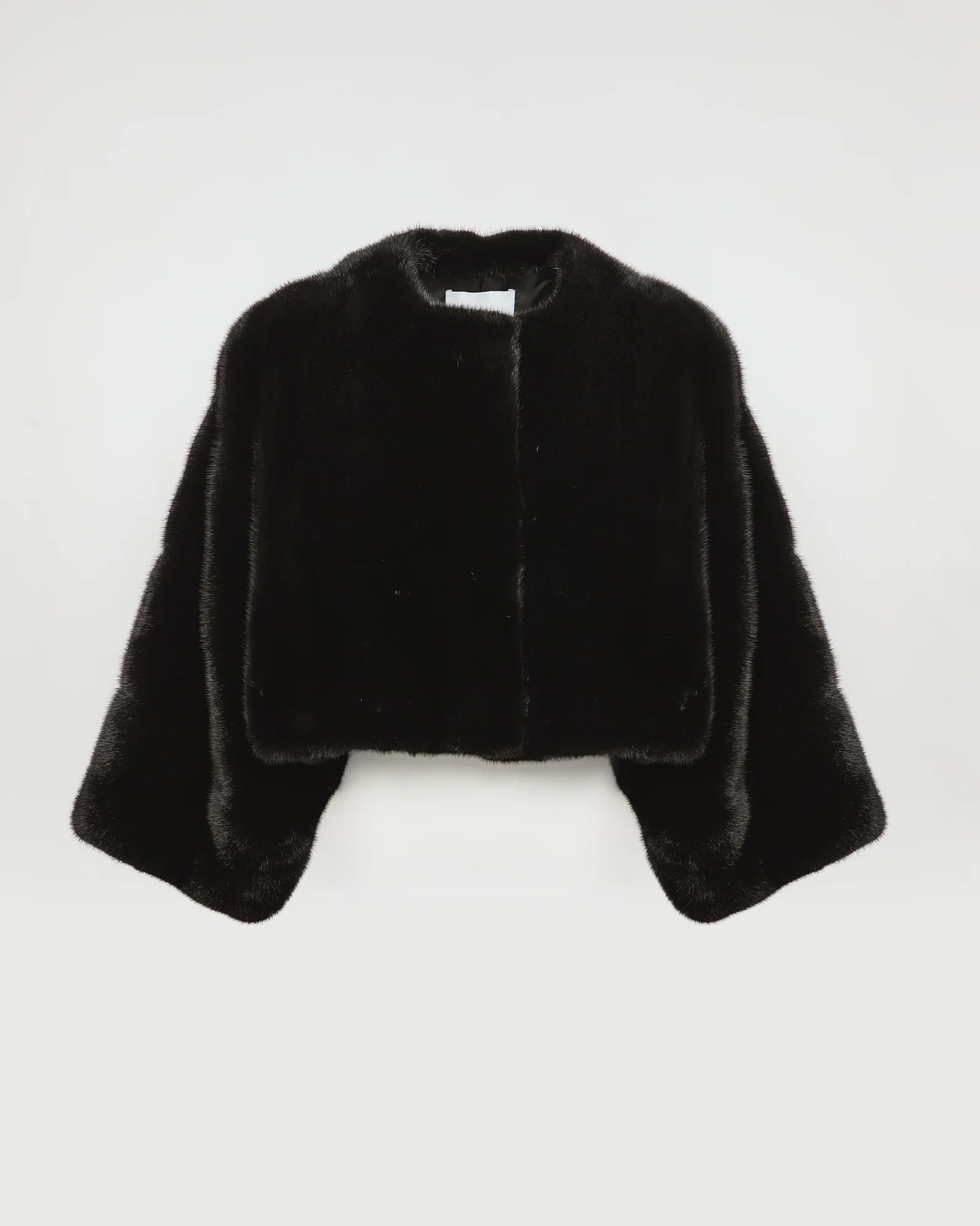 Short cape in long-haired mink fur - Image 4