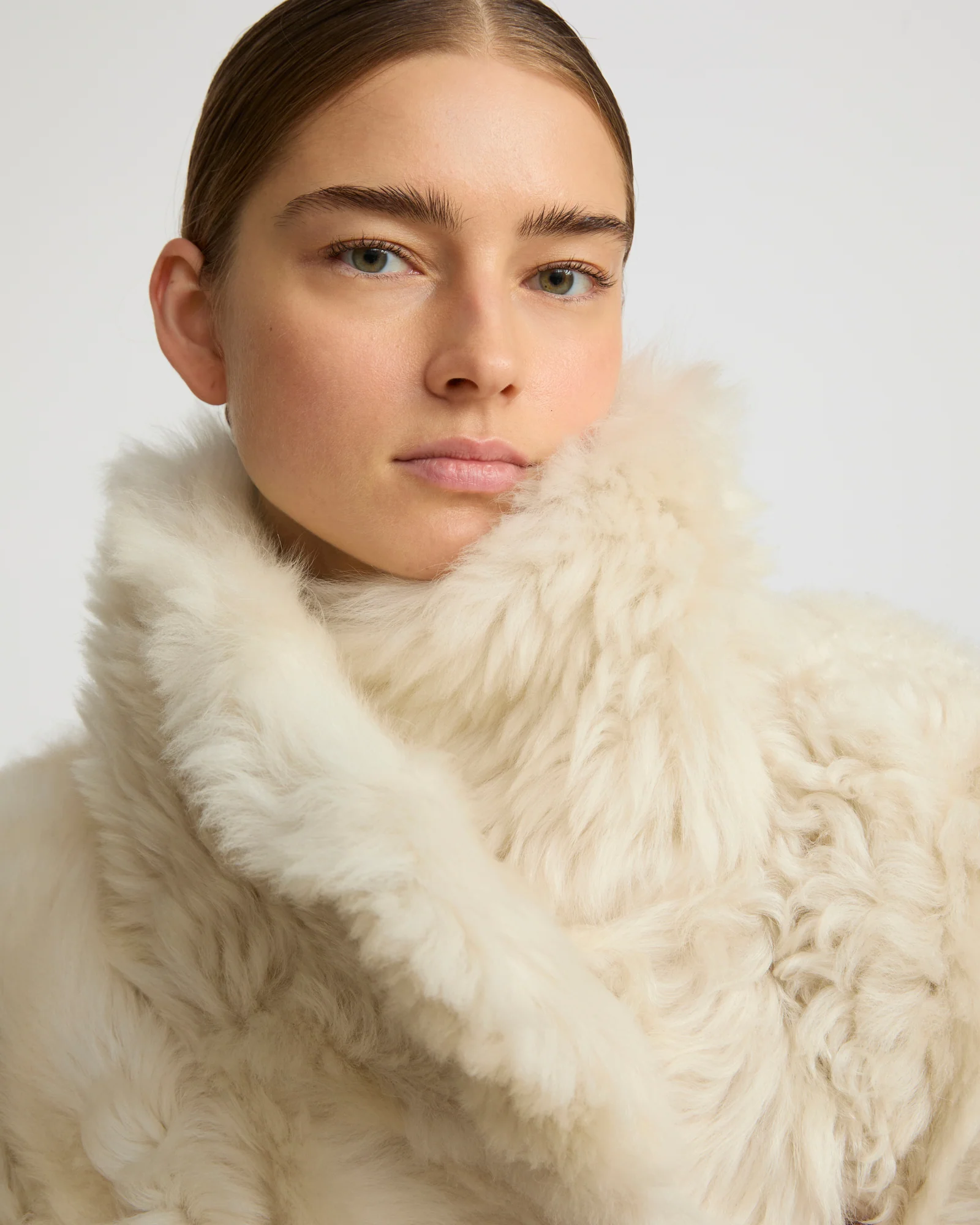 Short jacket in Toscana lambskin - Image 3