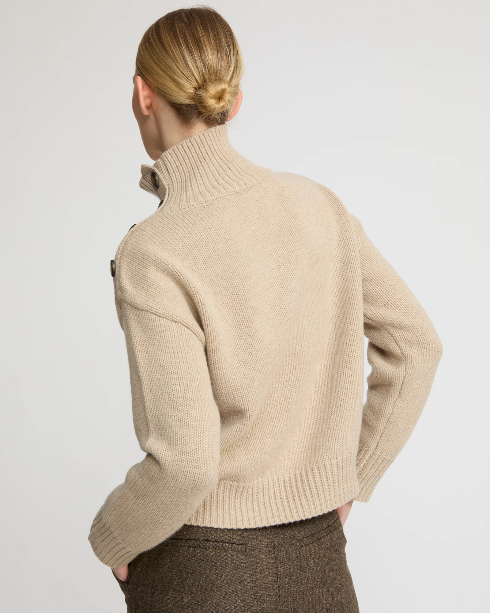 Short oversized knitted jumper - Image 5