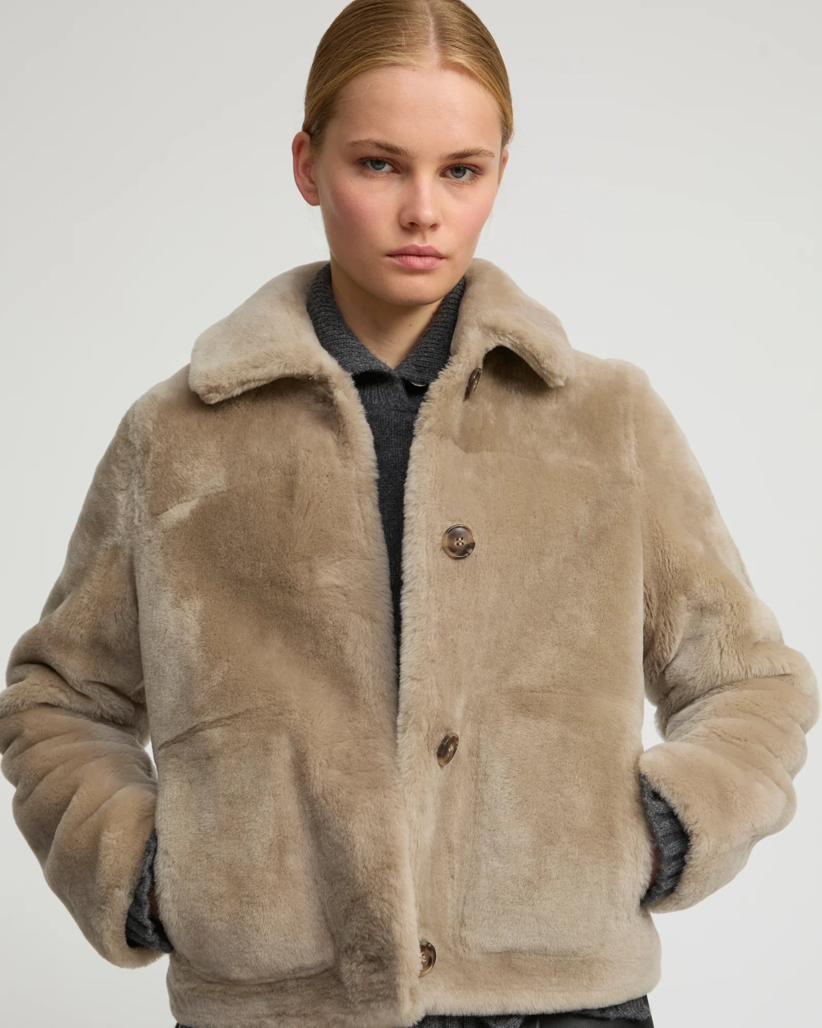 Short jacket in merino lambskin
