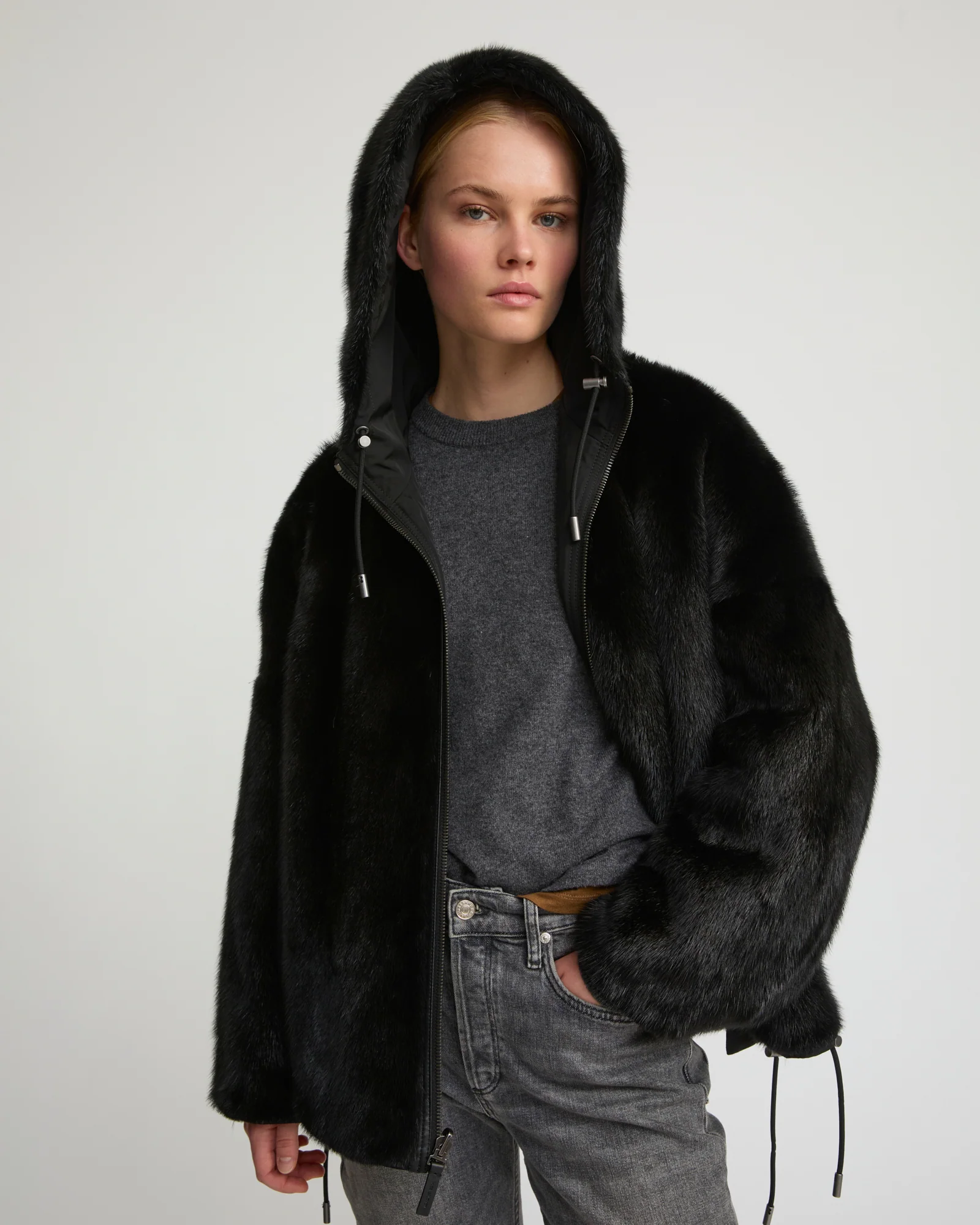 Short reversible parka in water-repellent technical fabric and long-haired mink fur