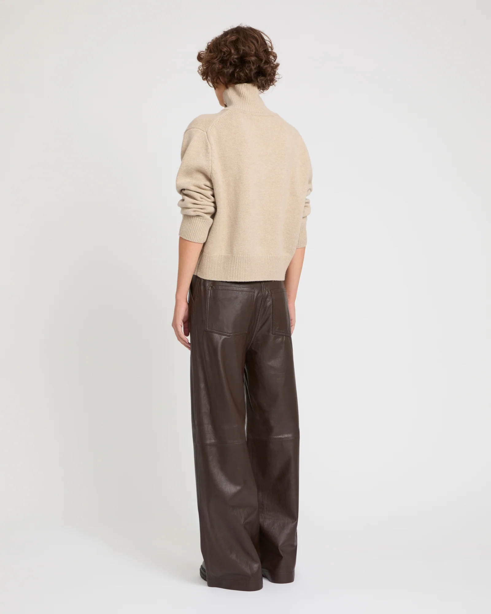 Straight trousers in lamb leather - Image 4